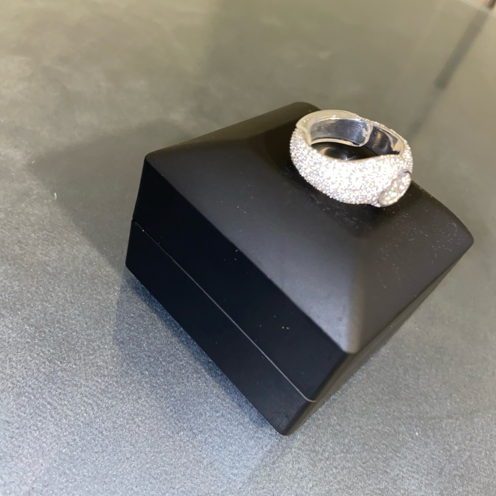 Elegant Silver Women's Ring